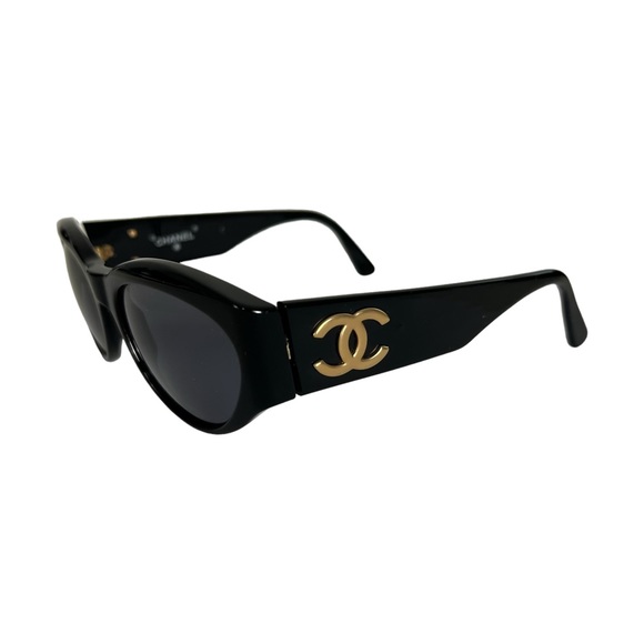 Chanel CC Logo Sunglasses - Picture 3 of 10